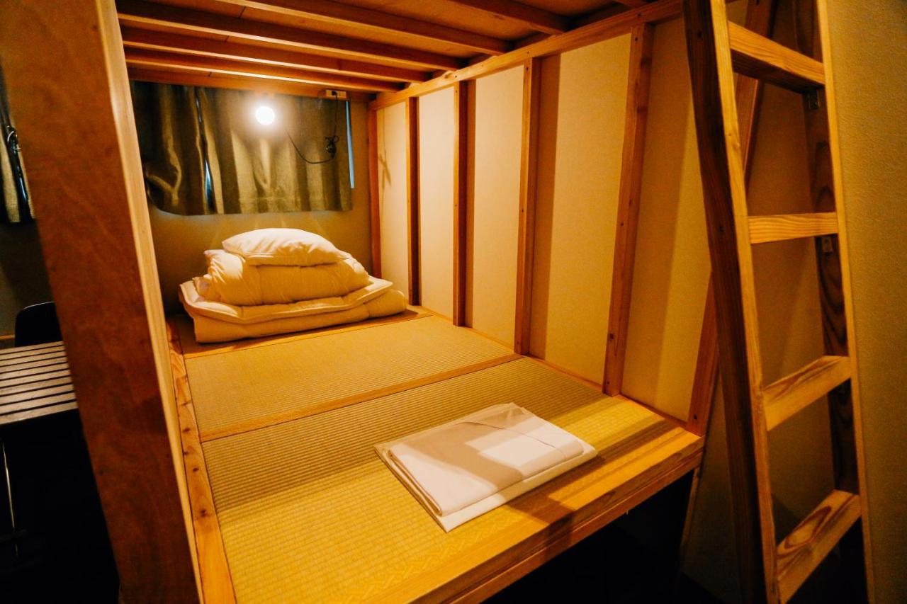 Aien Coffee & Hostel Chatan Exterior photo